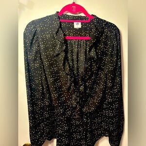 Cabi blouse. Size Medium.